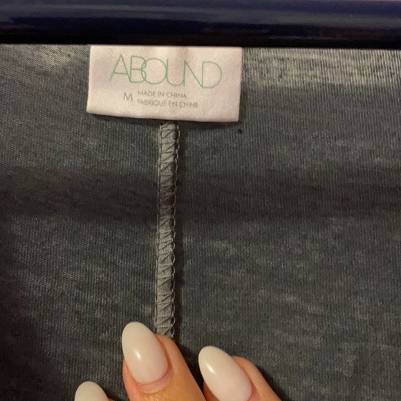 Nordstrom charcoal grey tee - Picture 2 of 2